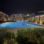 Апартаменти Wakacyjny W Courtyard Long